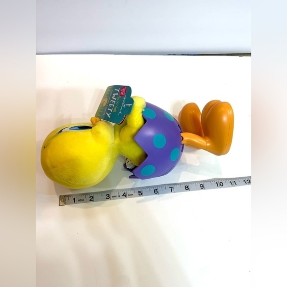 NWT Hallmark Tip N Fall Tweety Bird Easter Egg Sound and Motion Toy Tested works - Picture 5 of 7